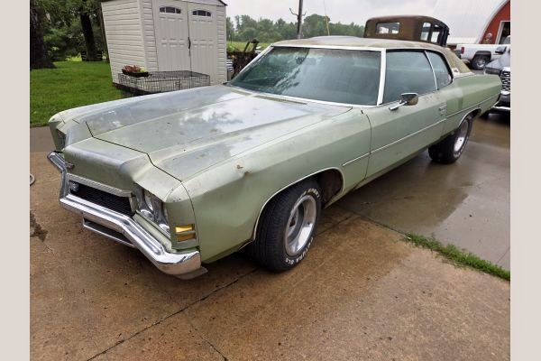 Auction listing photo