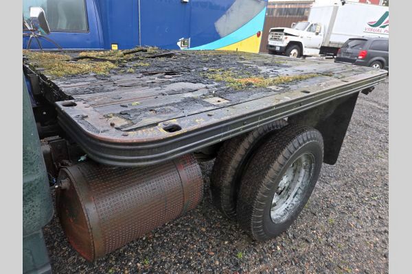 Auction listing photo