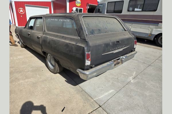 Auction listing photo
