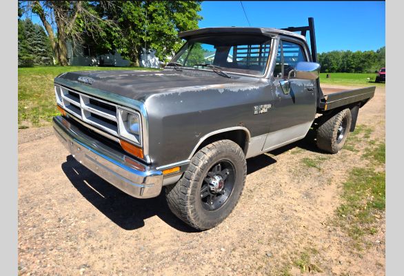 Auction listing photo