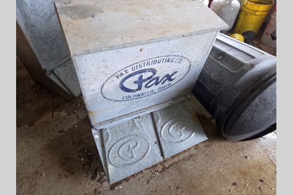 Auction listing photo