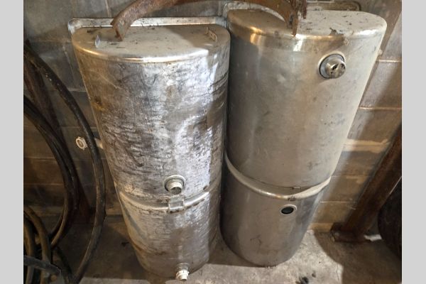 Auction listing photo