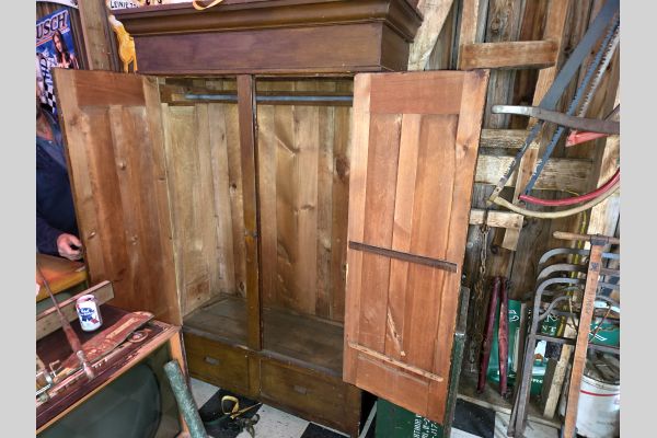 Auction listing photo