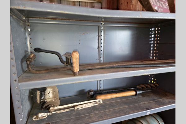 Auction listing photo