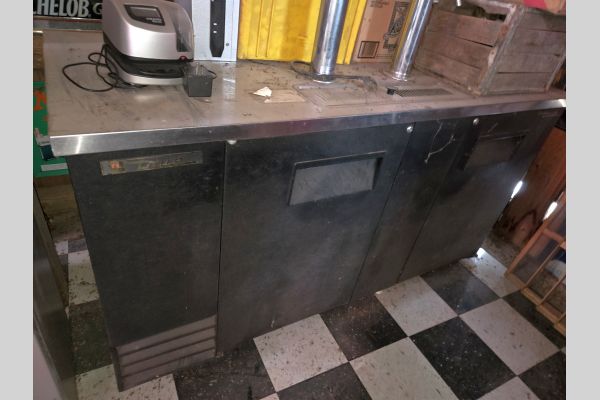 Auction listing photo