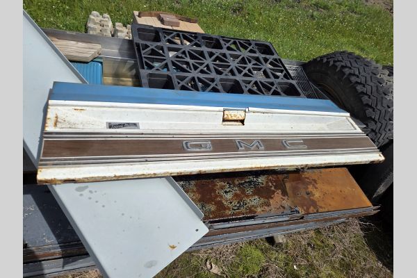 Auction listing photo