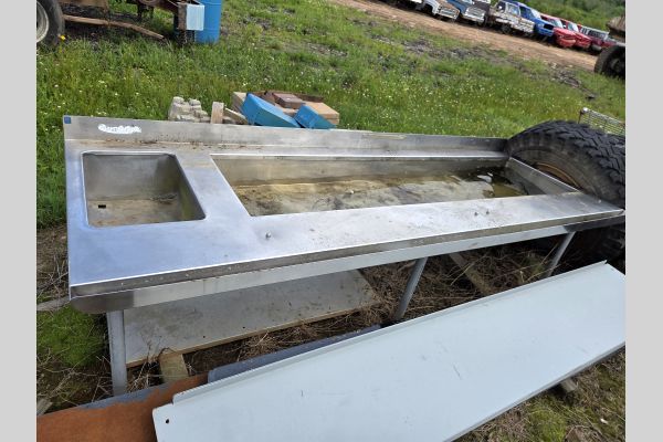 Auction listing photo