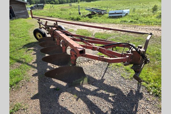 Auction listing photo