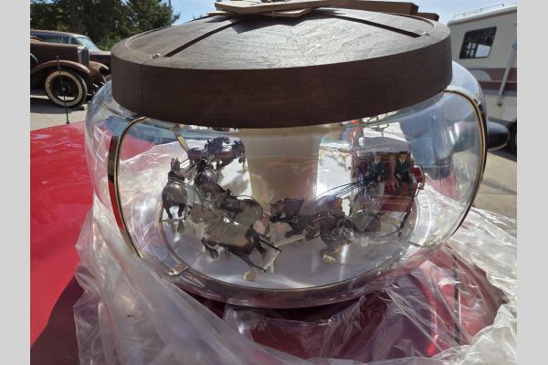 Auction listing photo