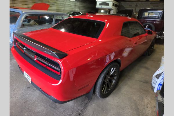 Auction listing photo