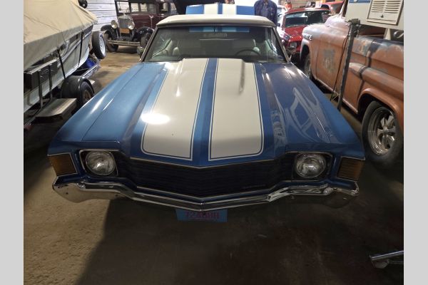 Auction listing photo