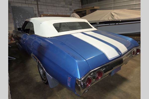 Auction listing photo
