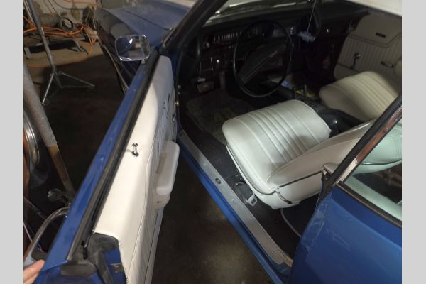 Auction listing photo