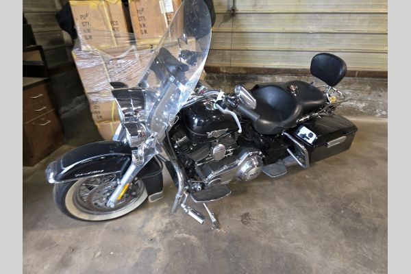 Auction listing photo