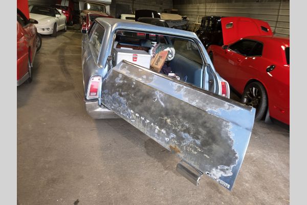 Auction listing photo