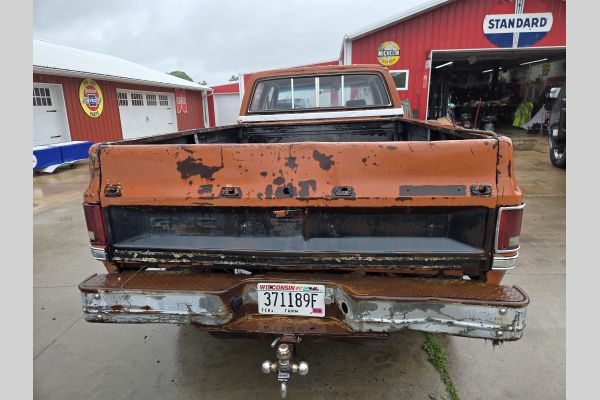 Auction listing photo