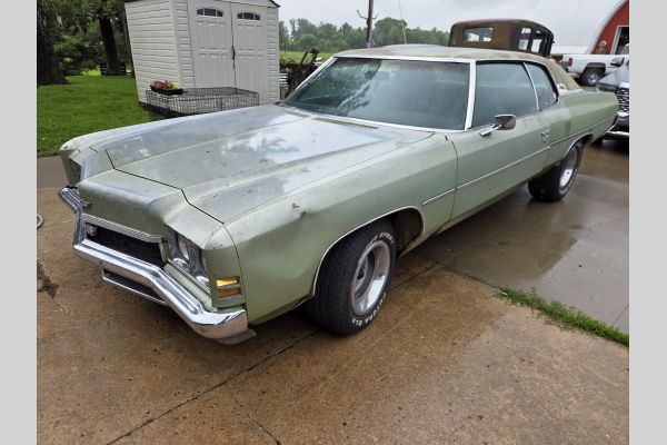 Auction listing photo