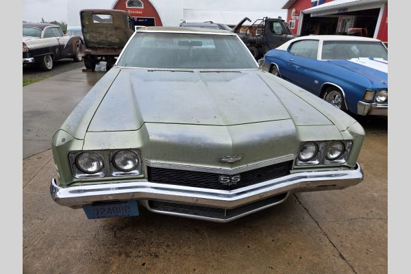 Auction listing photo