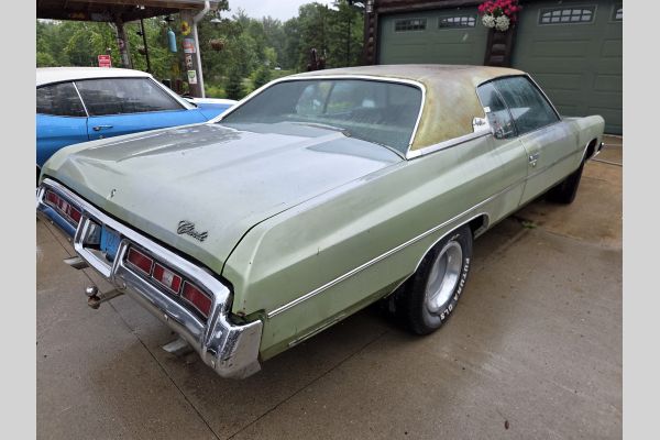 Auction listing photo