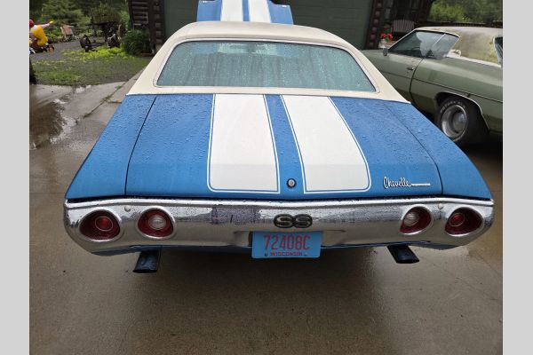 Auction listing photo