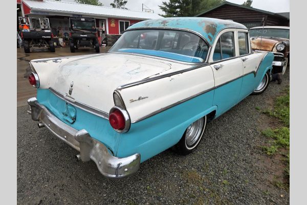 Auction listing photo