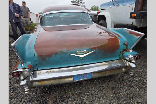 Auction listing photo