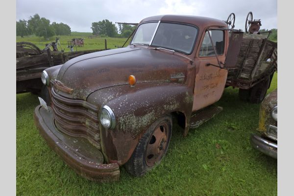 Auction listing photo