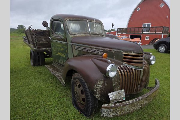 Auction listing photo