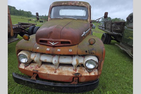 Auction listing photo