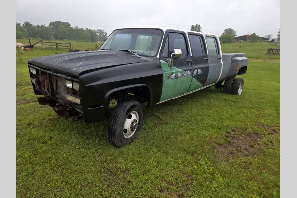 Auction listing photo