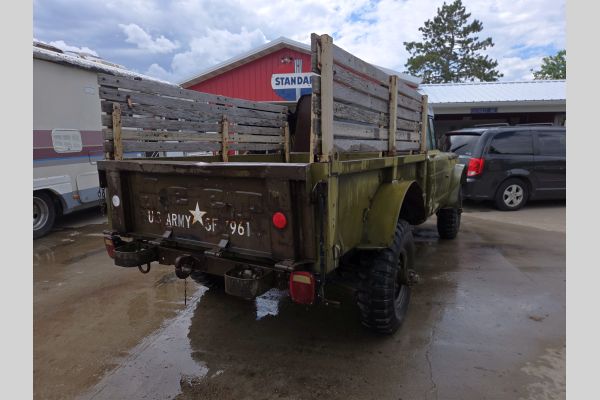 Auction listing photo