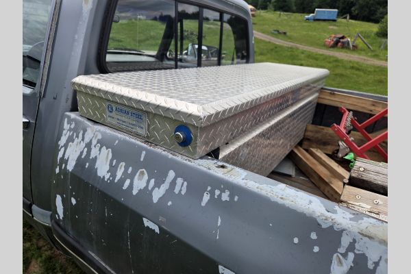 Auction listing photo