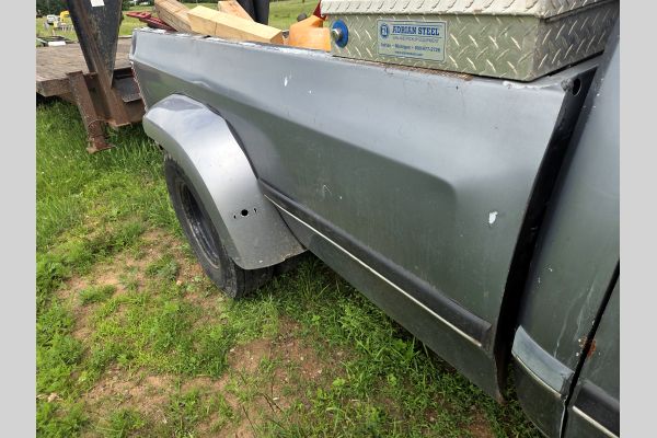 Auction listing photo