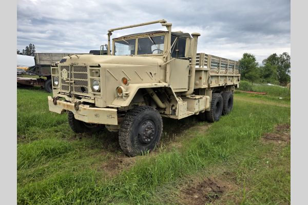 Auction listing photo