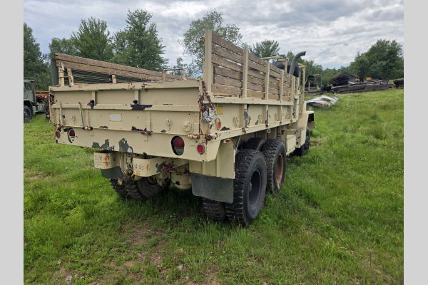 Auction listing photo