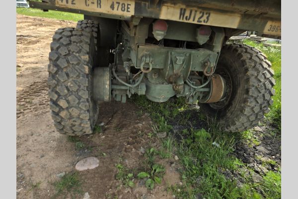 Auction listing photo