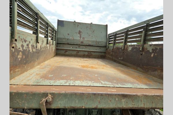 Auction listing photo