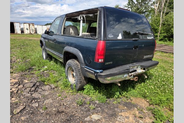 Auction listing photo