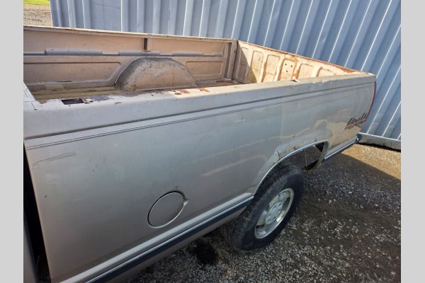 Auction listing photo