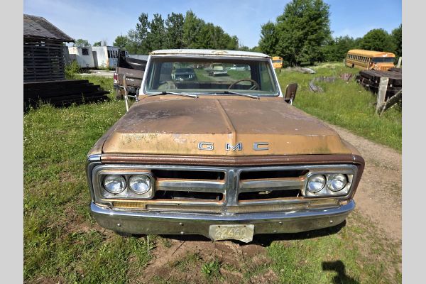 Auction listing photo