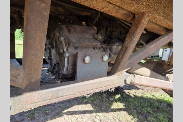 Auction listing photo