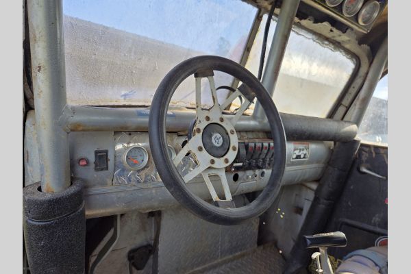 Auction listing photo