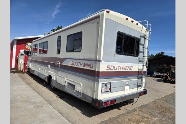 Auction listing photo