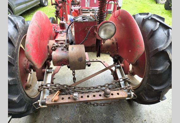 Auction listing photo
