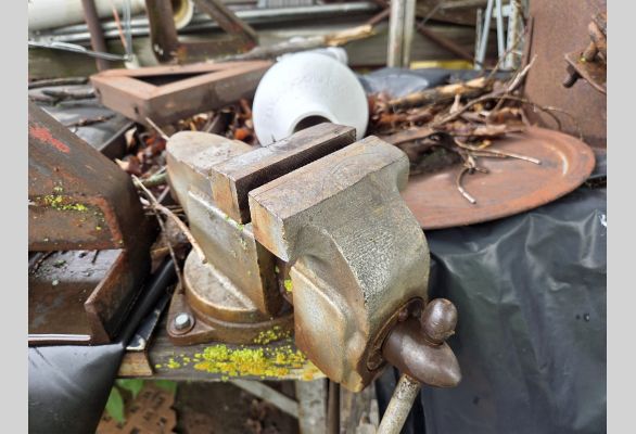 Auction listing photo