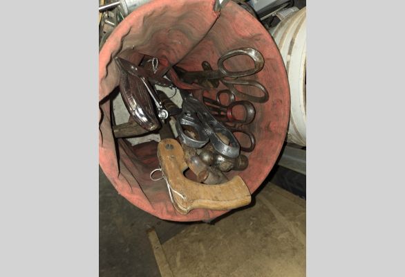 Auction listing photo