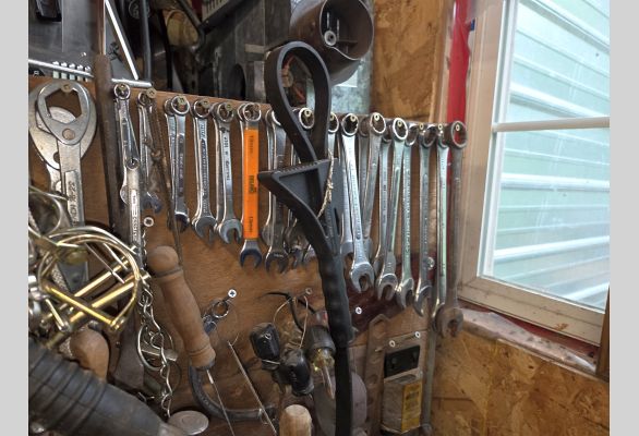 Auction listing photo