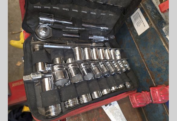 Auction listing photo