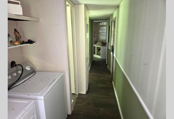Auction listing photo
