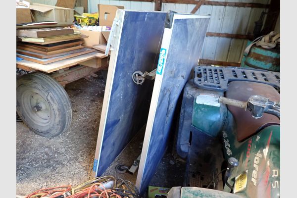 Auction listing photo